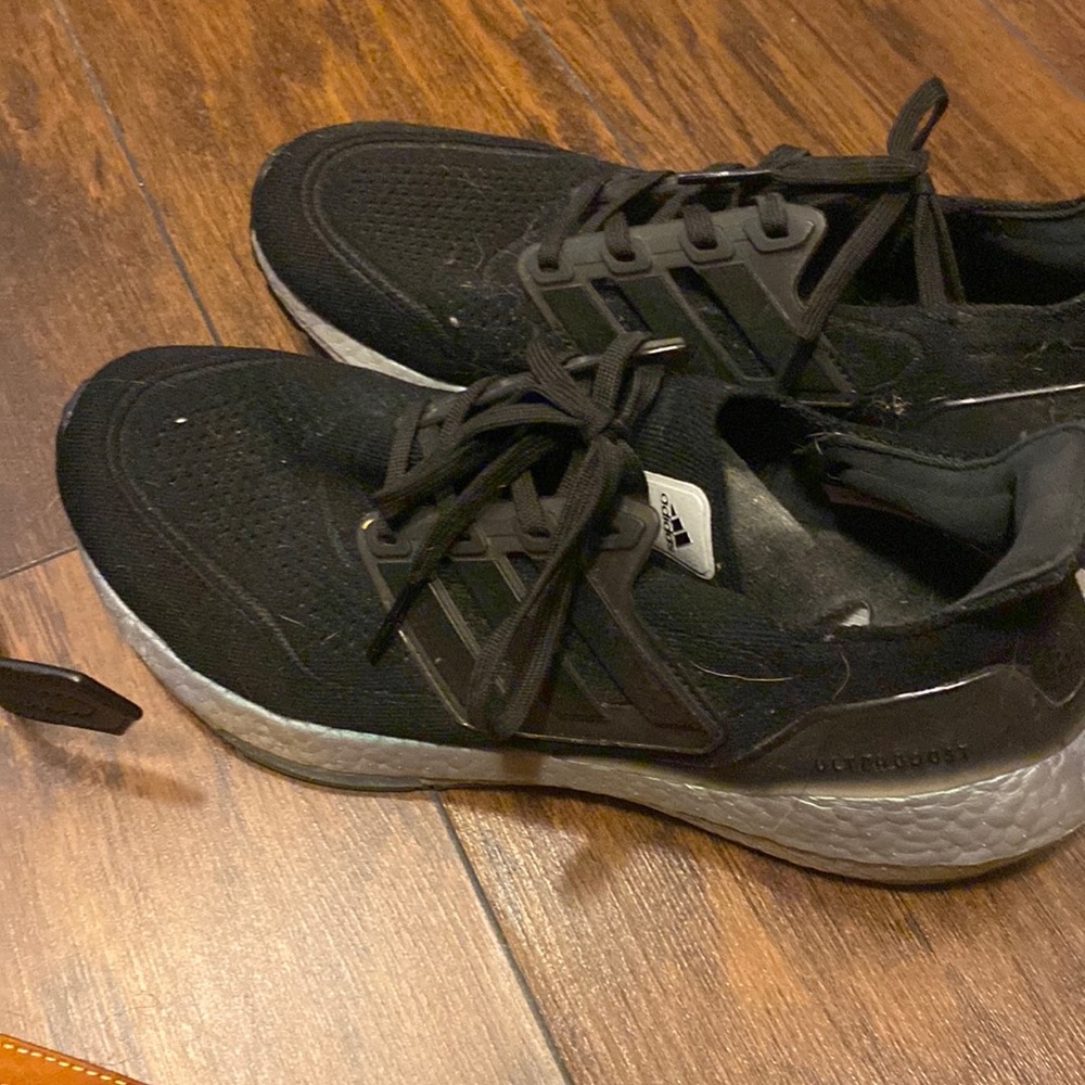 9.5 Adidas Black ultra boost